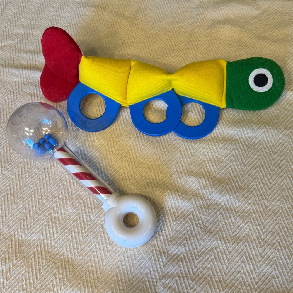 Vintage 1985 Wiggle Worm Teether & Rattle - Picture 3 of 6